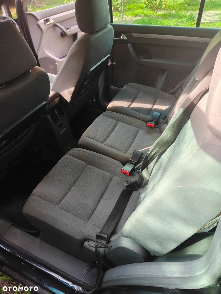 Volkswagen Touran - 7