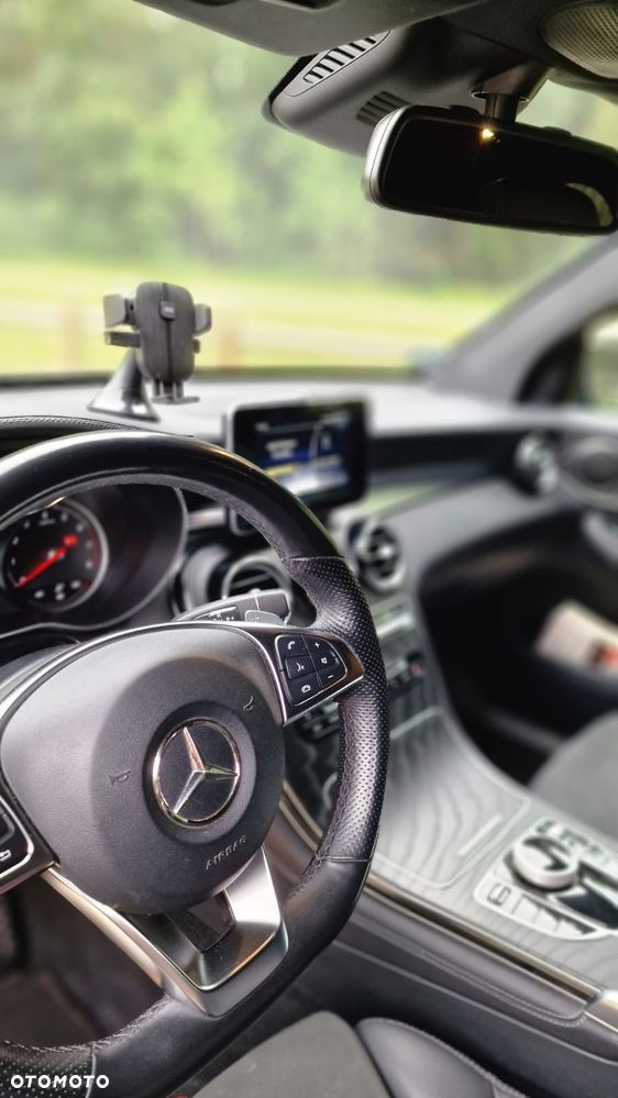 Mercedes-Benz GLC 250 4-Matic - 4