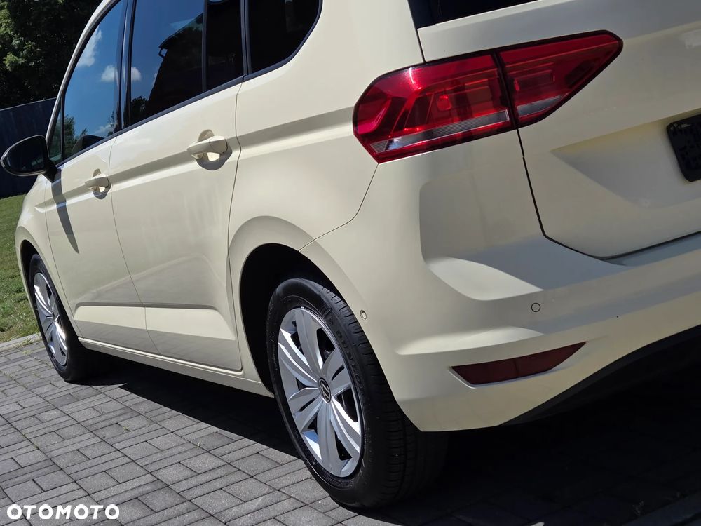 Volkswagen Touran 2.0 TDI SCR DSG Trendline - 13
