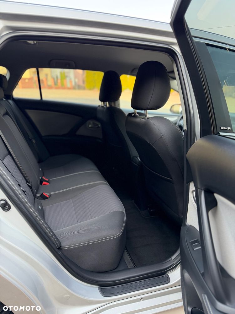 Toyota Avensis 2.0 D-4D Prestige - 16
