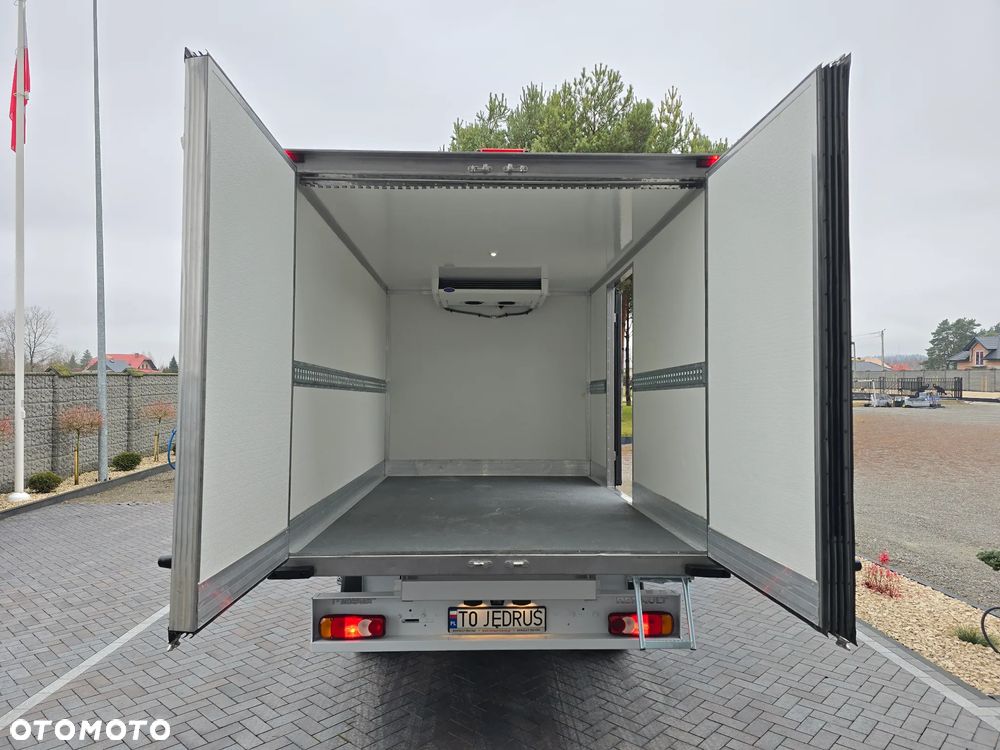 Renault MASTER IGLOPOL -30*C +25*C Carrier XARIOS 350 Podłączenie Stacjonarne 230 V ŁADOWNOŚĆ 840Kg WZMOCNIONE TYLNE ZWIESZENIE TEMPOMAT KLIMA HALOGENY KAMERA COFANIA SALON PL STAN JAK NOWY - 13