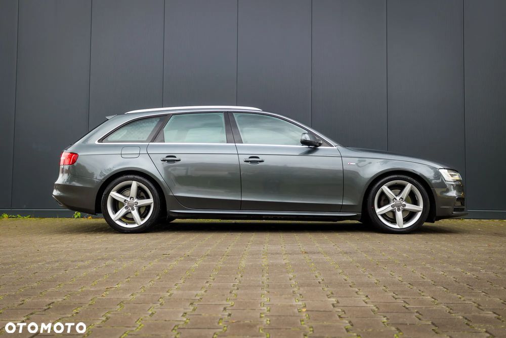 Audi A4 2.0 TDI DPF S line Sportpaket - 12