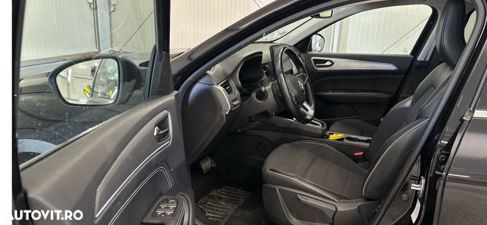 Renault Arkana E-TECH 145 Evolution - 9