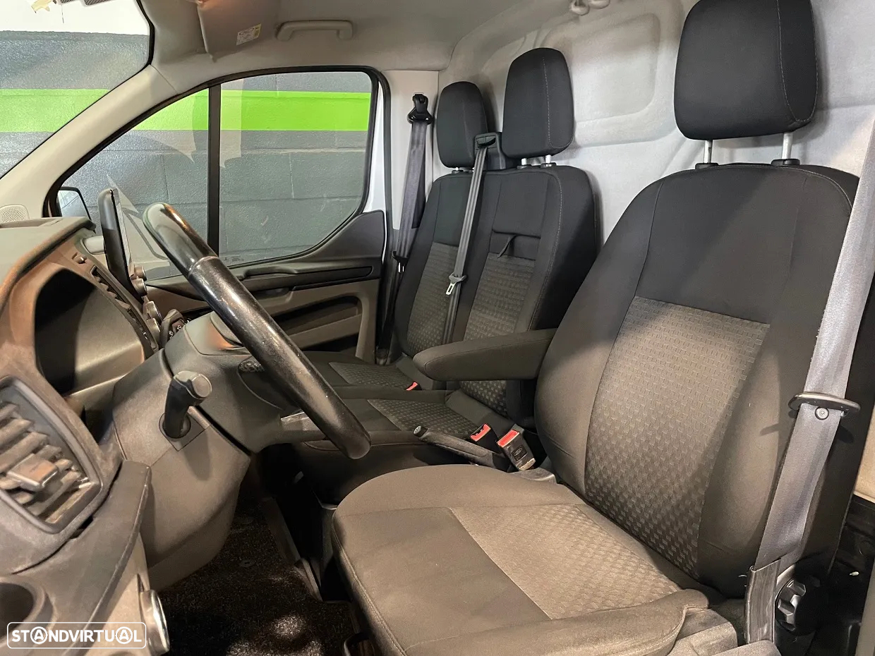 Ford Transit Custom 2.0 TDCi 130HP 3L - 19