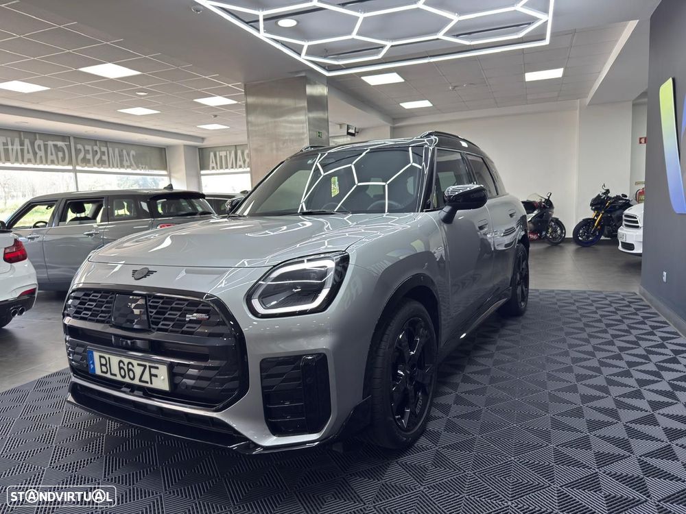 MINI Countryman Cooper SD ALL4 John Cooper Works Auto - 2