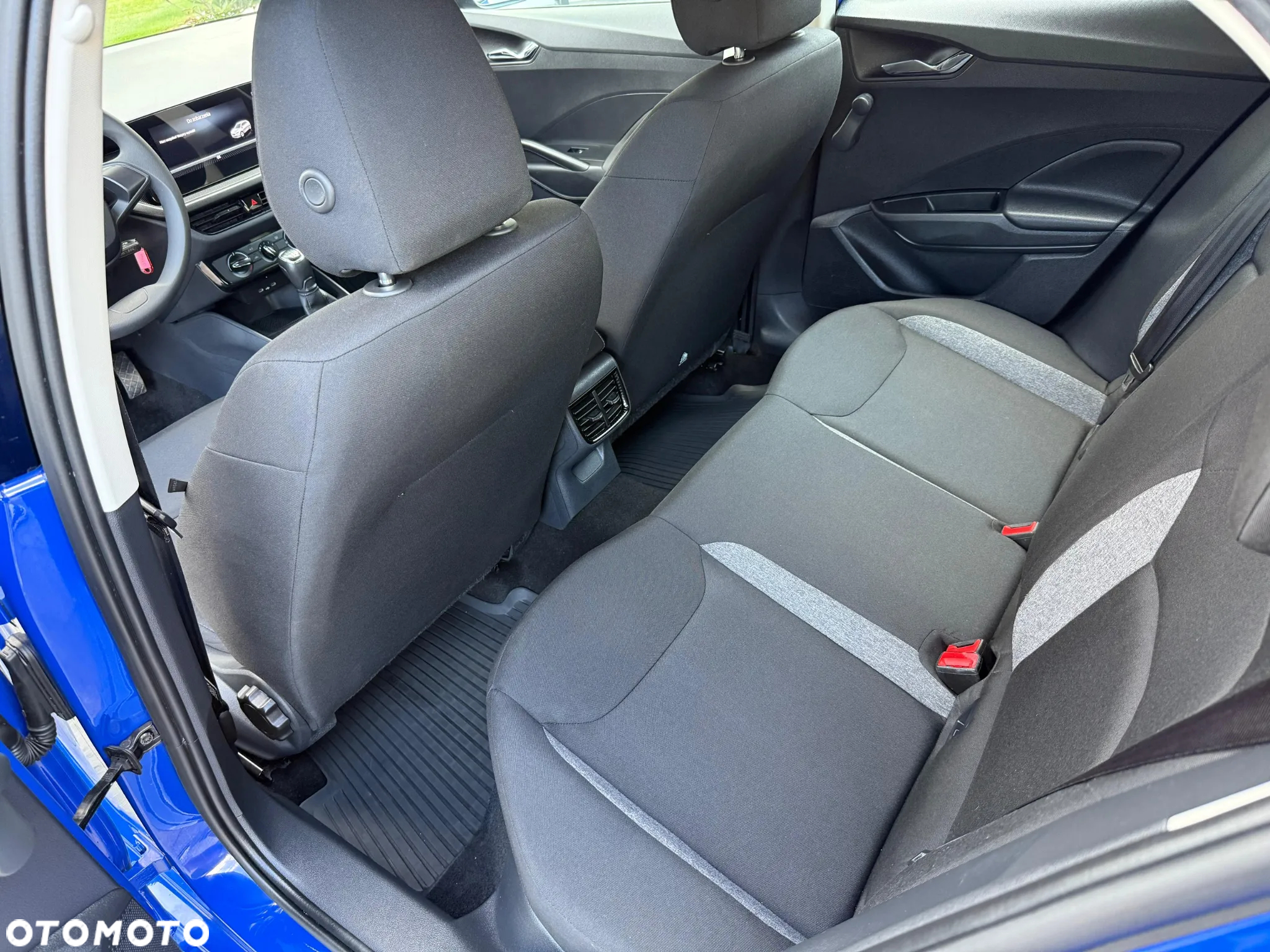 Skoda Fabia 1.0 Essence - 9