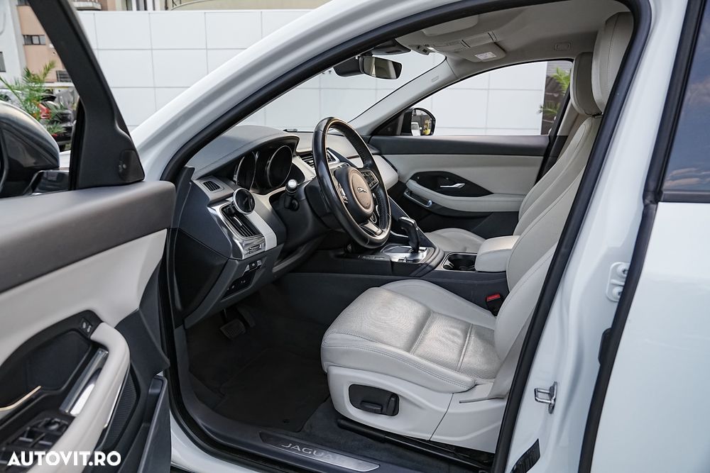 Jaguar E-Pace D150 AWD Aut. HSE - 9