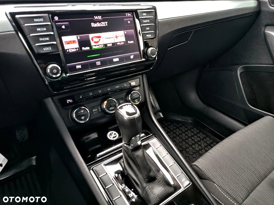 Skoda Superb 2.0 TDI Ambition DSG7 - 29