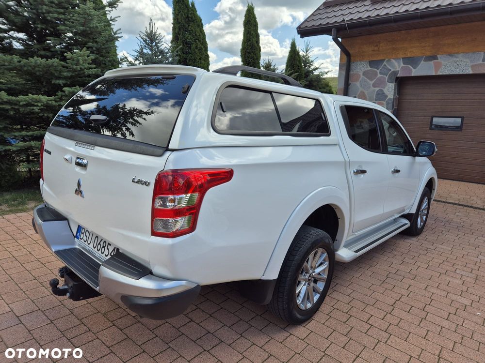 Mitsubishi L200 2.4 d DC Instyle - 3