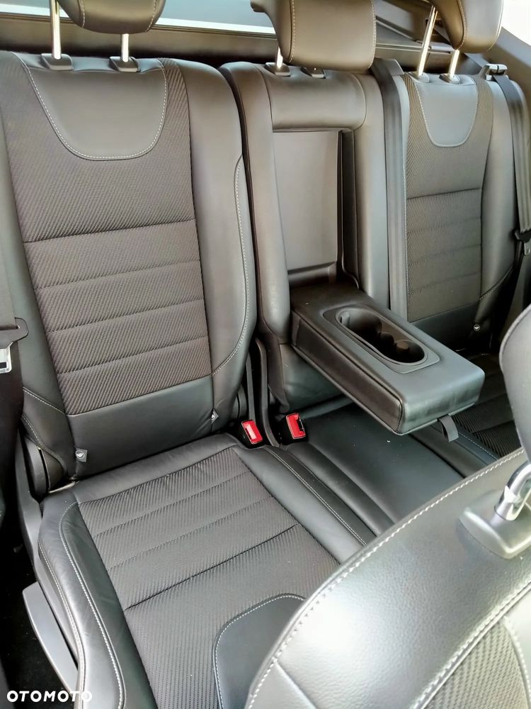 Ford Kuga - 11