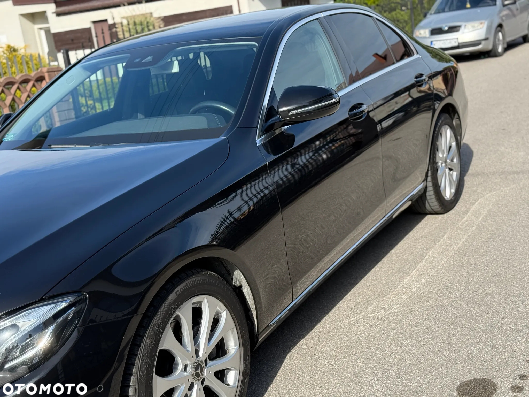 Mercedes-Benz Klasa E 220 d 4-Matic 9G-TRONIC - 40