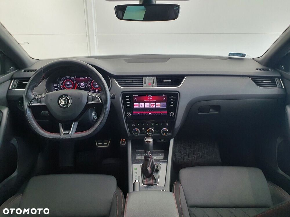 Skoda Octavia 2.0 TSI RS DSG - 15
