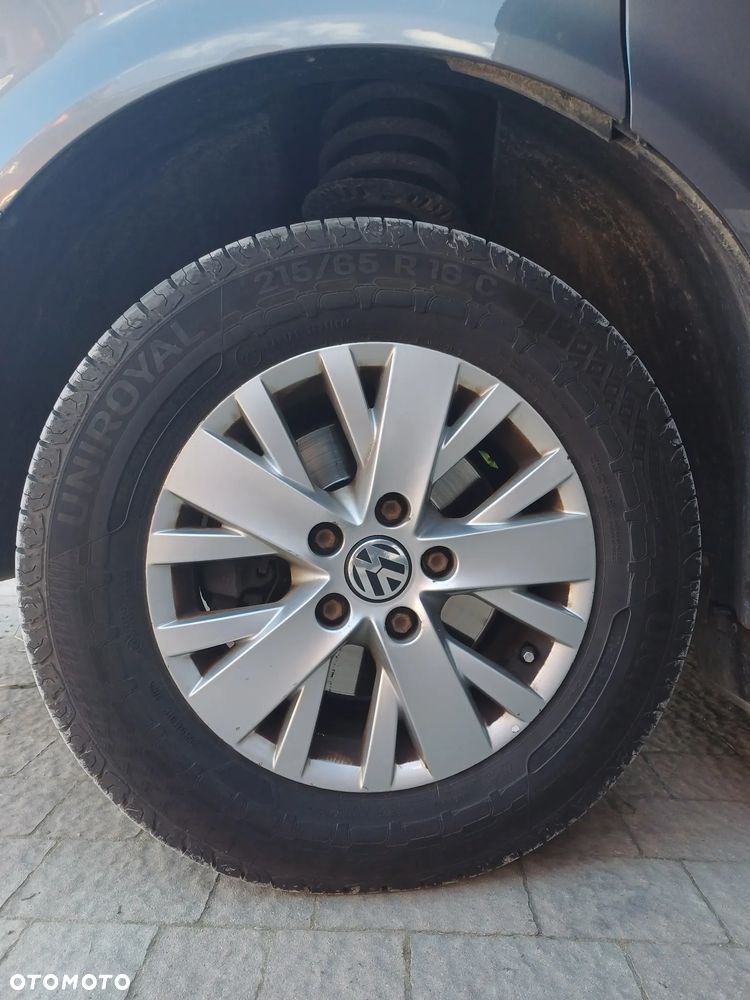 Volkswagen Transporter - 12