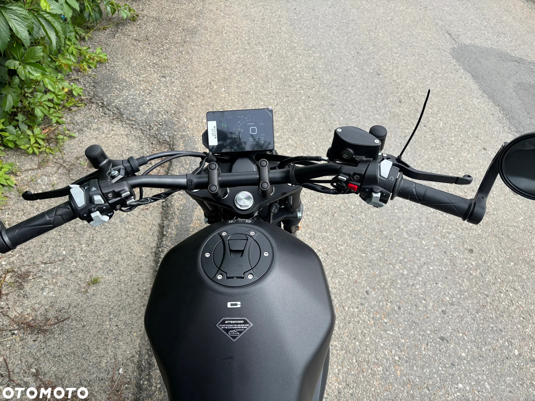 Zontes 125C - 8