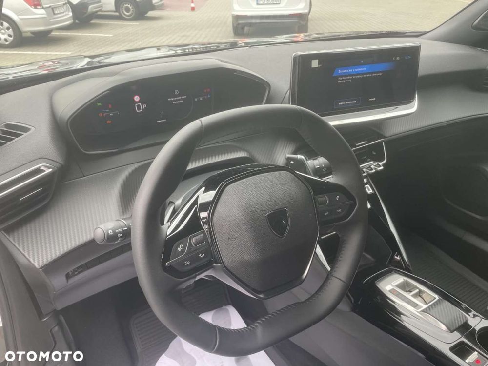Peugeot 2008 - 8