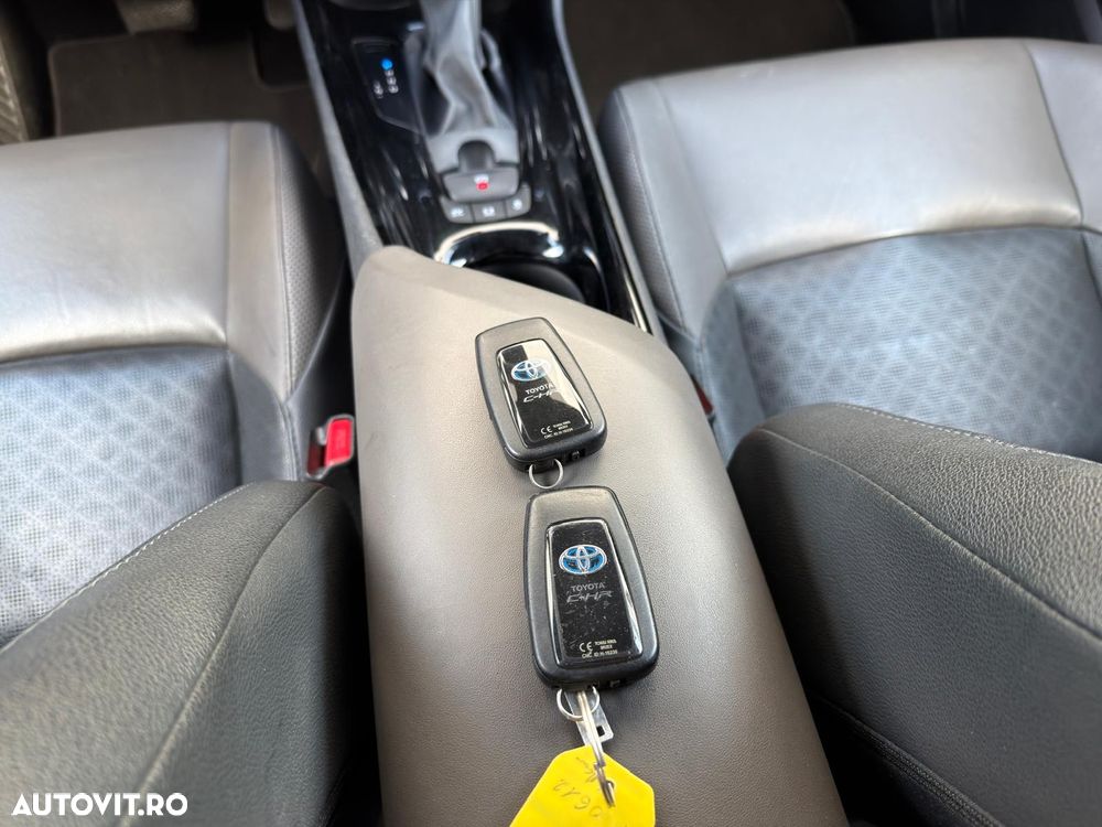 Toyota C-HR 2.0 HSD 184 CP 4x2 CVT Special Edition - 10