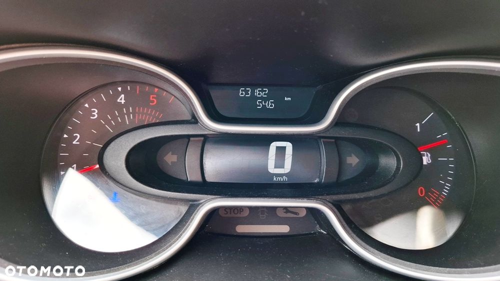 Renault TRAFIC III - 14