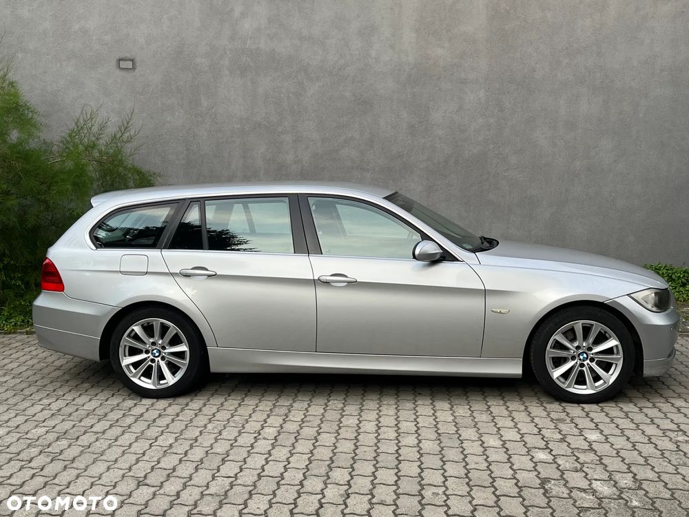 BMW Seria 3 335i - 1