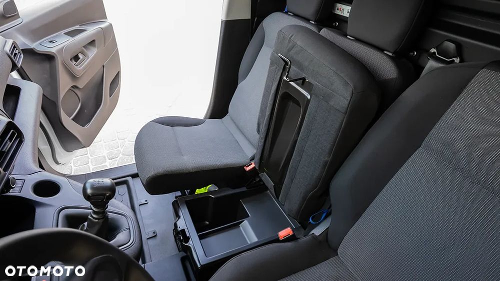 Peugeot PARTNER - 38