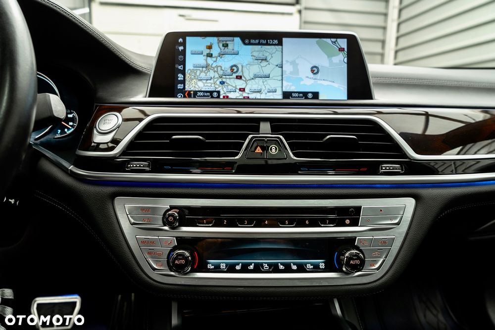 BMW Seria 7 740Li xDrive - 41
