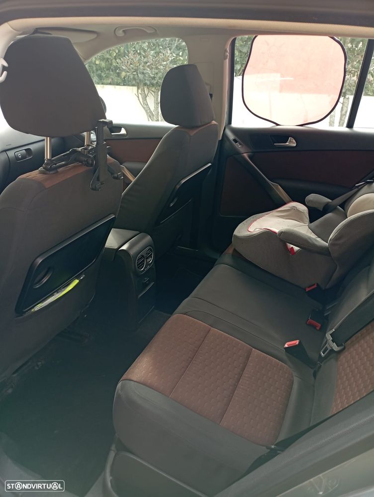 VW Tiguan 1.4 TSI Track 4Motion - 10