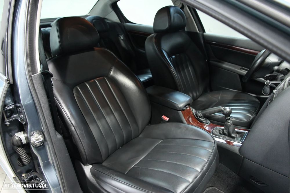 Peugeot 407 2.0 HDi Executive - 11