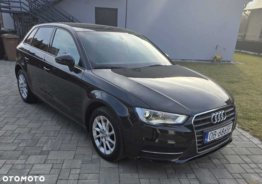 Audi A3 Sportback - 1
