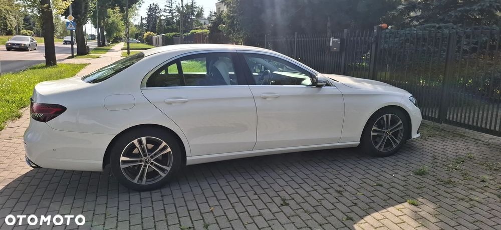 Mercedes-Benz Klasa E 200 d 9G-TRONIC - 8