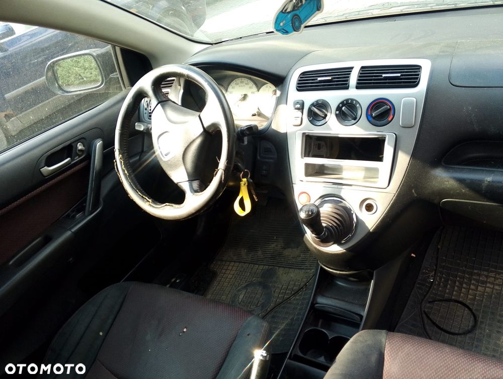 Honda Civic VII FL (04-06r.) 1.4 B 89KM. Silnik D14Z6 Skrzynia.Cały na części. GWARANCJA !!! Przód Tył Zestaw Komplet Drzwi Klapa Zderzak Błotnik Maska Grill Atrapa Szyba Pas Lampa Lusterko Boczki Fotel Kanapa Kokpit Deska Rozdzielcza Przełącznik Włącznik Sterownik Przewody Wiązka Instalacja Moduł Komputer Czujnik Listwa Pompa Alternator Wtryski Głowica Rozrusznik Kompresor Sprzęgło Dwumas Silnik Skrzynia ABS Klimatyzacji Paliwa Wspomagania Kolektor Turbina Przepustnica Zawór Chłodnica Koło Hak Belka Sanki Zawieszenie Mcpherson Półoś Amortyzator Wydech Tłumik Zacisk Most - 10