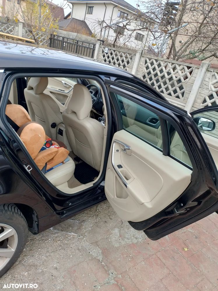 Volvo V60 D2 Momentum - 6
