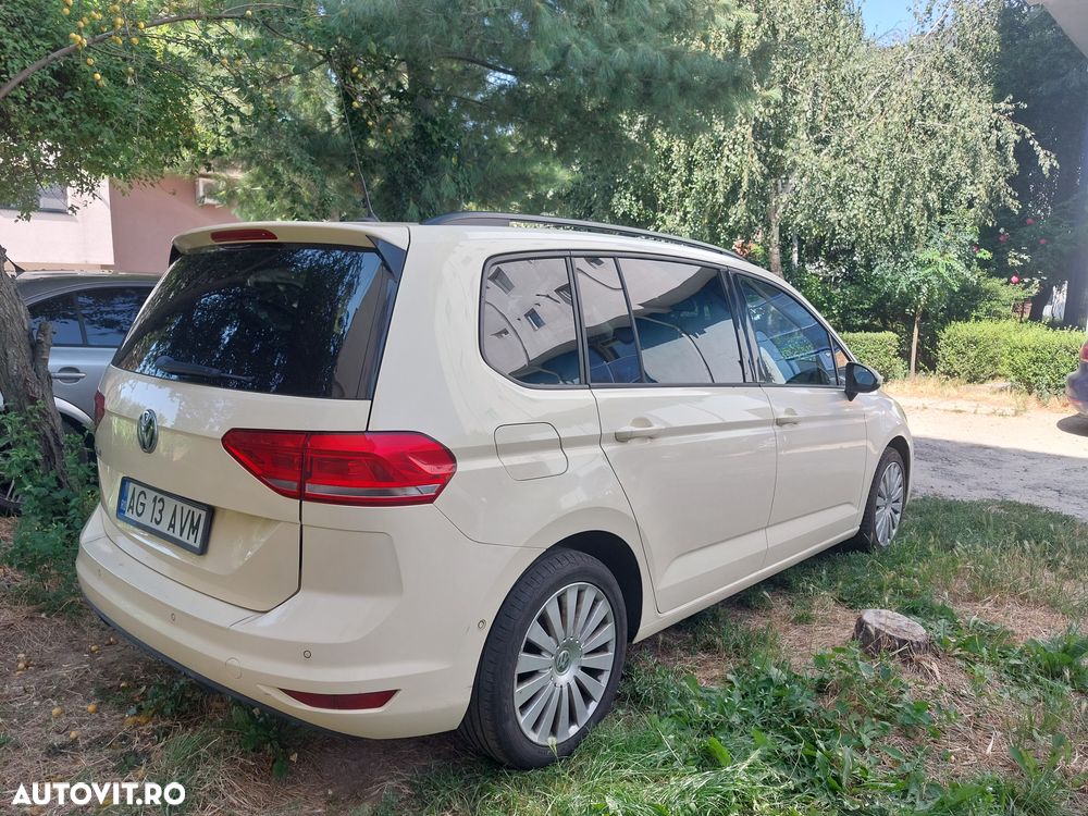 Volkswagen Touran - 16