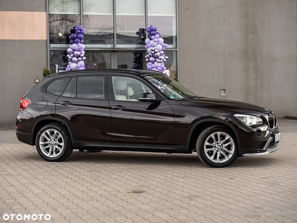 BMW X1 xDrive20d Sport Line - 3