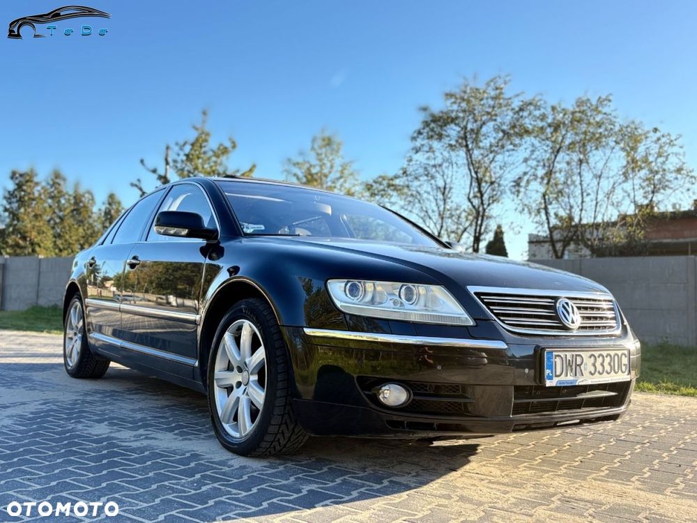 Volkswagen Phaeton - 1