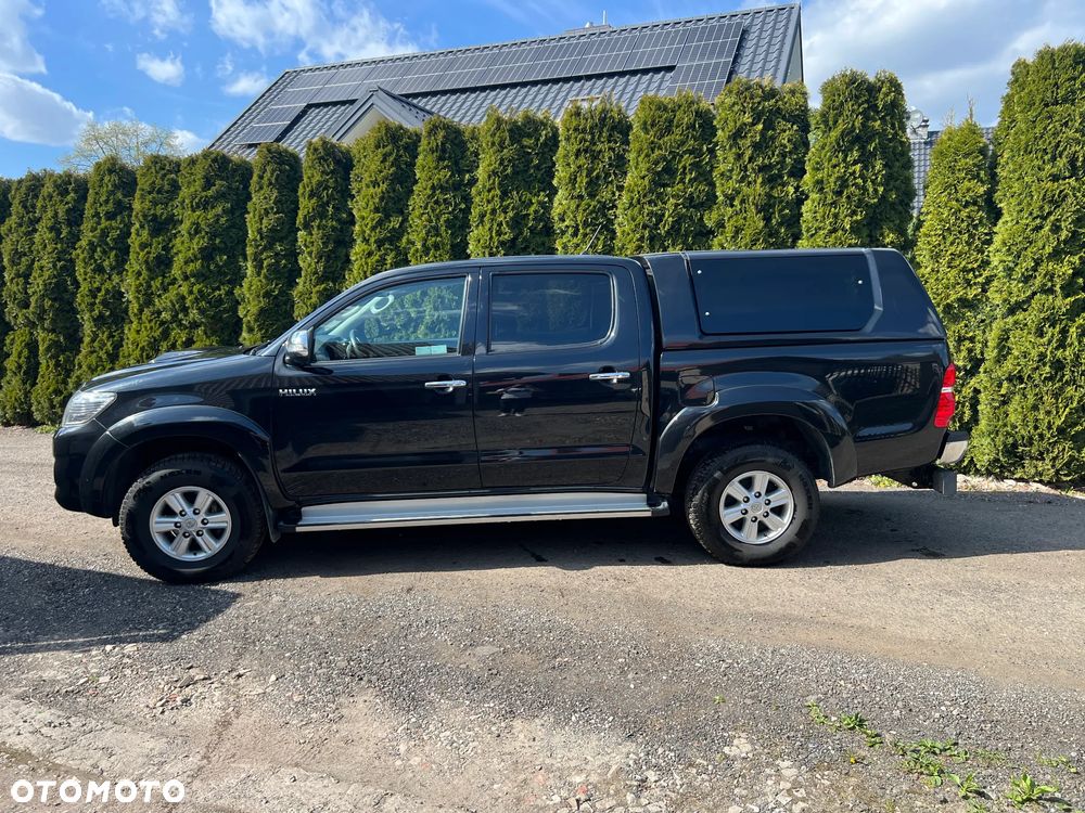 Toyota Hilux 2.5 D-4D SR - 1