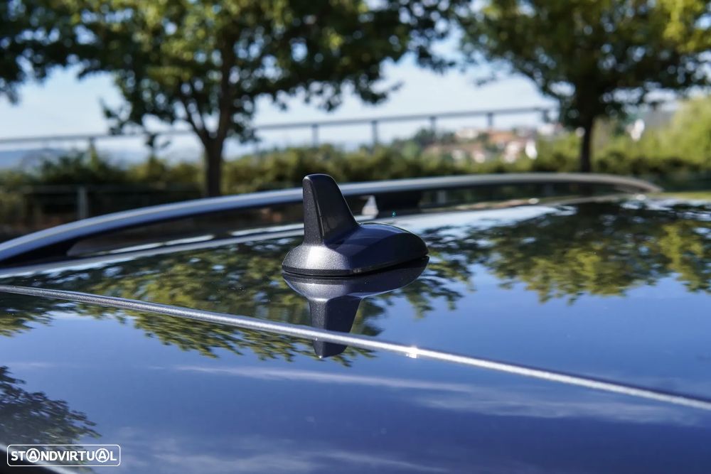 Mercedes-Benz E 300 Bluetec Hybrid Avantgarde - 8