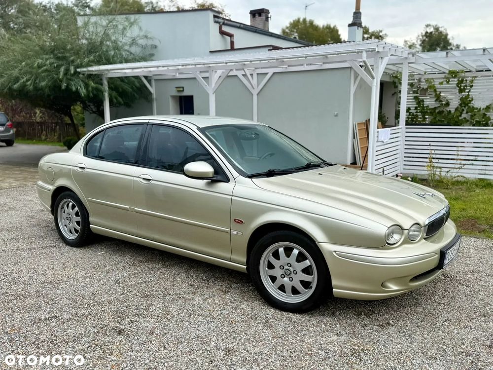 Jaguar X-Type - 10