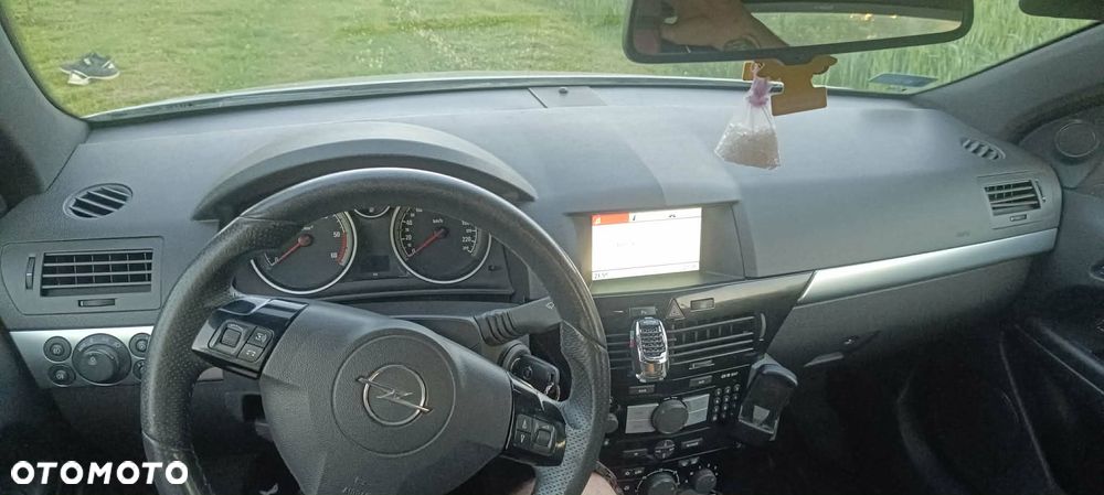 Opel Astra 1.9 CDTI Cosmo - 7