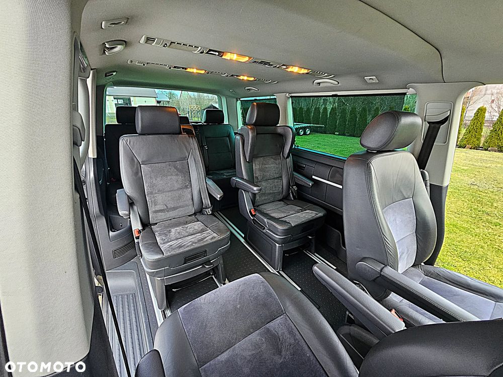 Volkswagen Multivan - 33