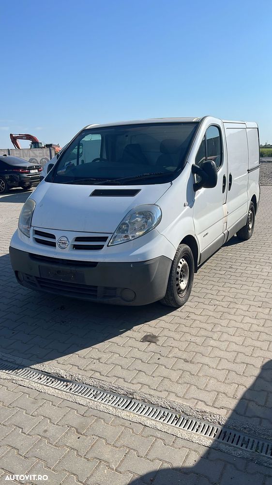 Dezmembram Renault Trafic 2.0 diesel din 2009 - 2