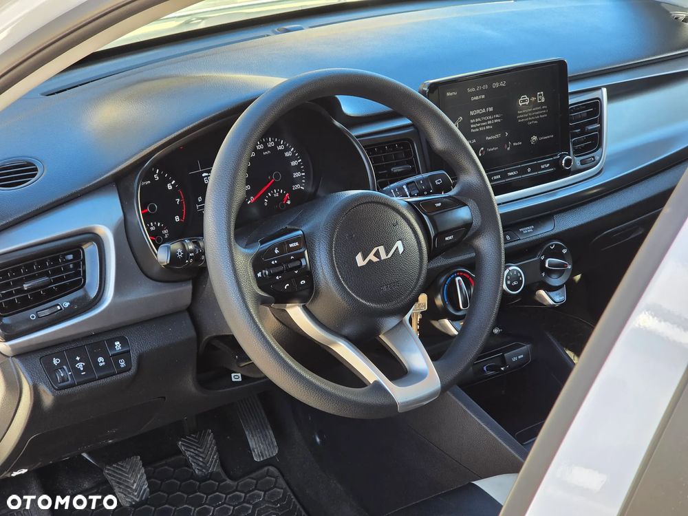 Kia Rio 1.2 L - 21