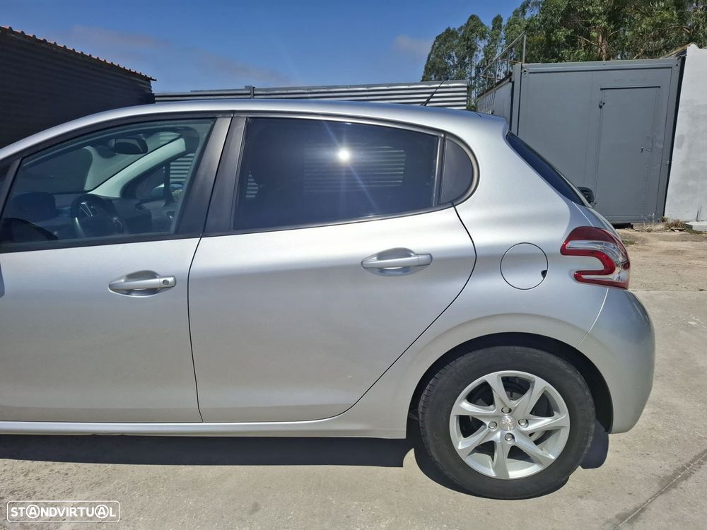 Peugeot 208 1.2 PureTech Active - 16