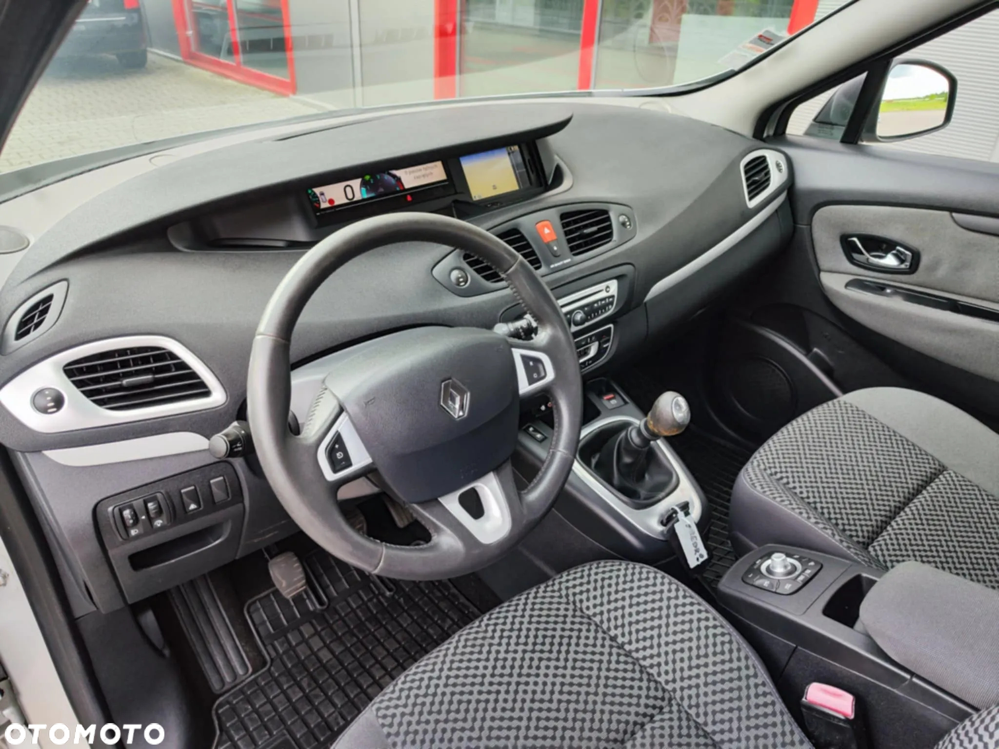 Renault Scenic 1.5 dCi Dynamique - 21