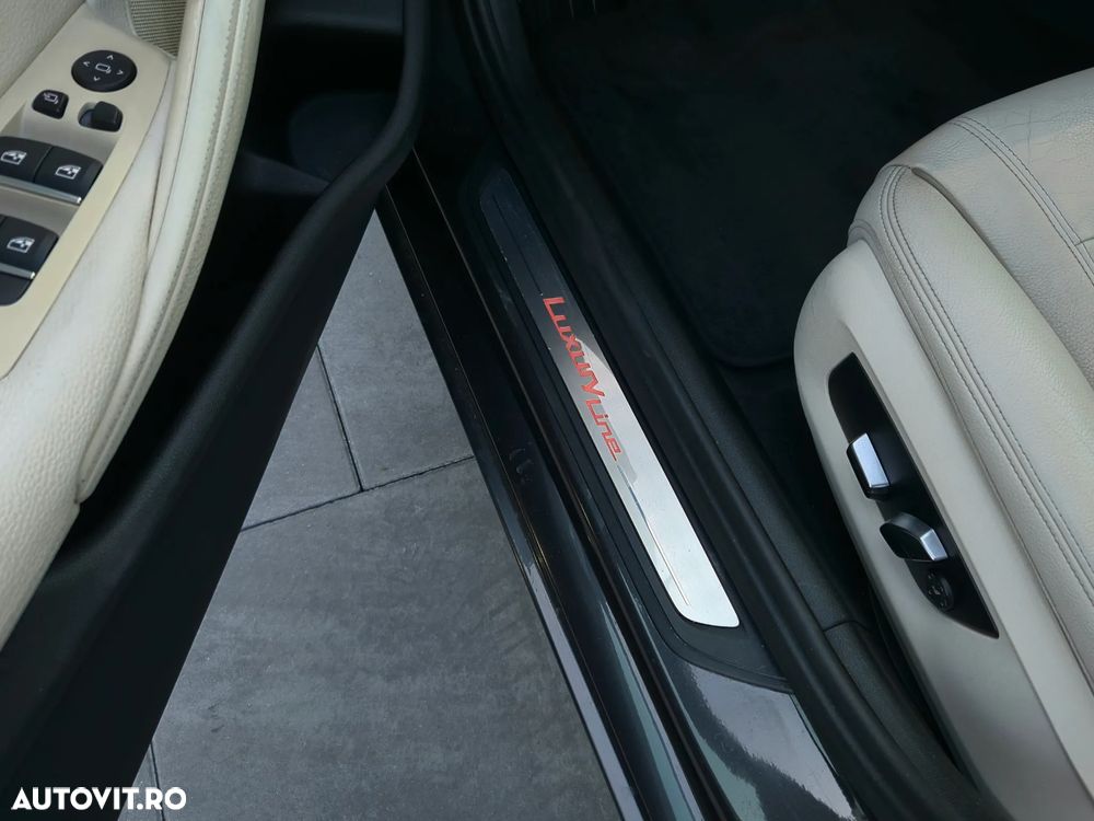 BMW Seria 5 520d Aut. Luxury Line - 30