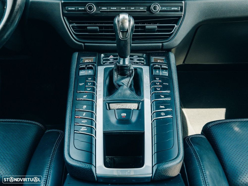 Porsche Macan 2.0T - 26