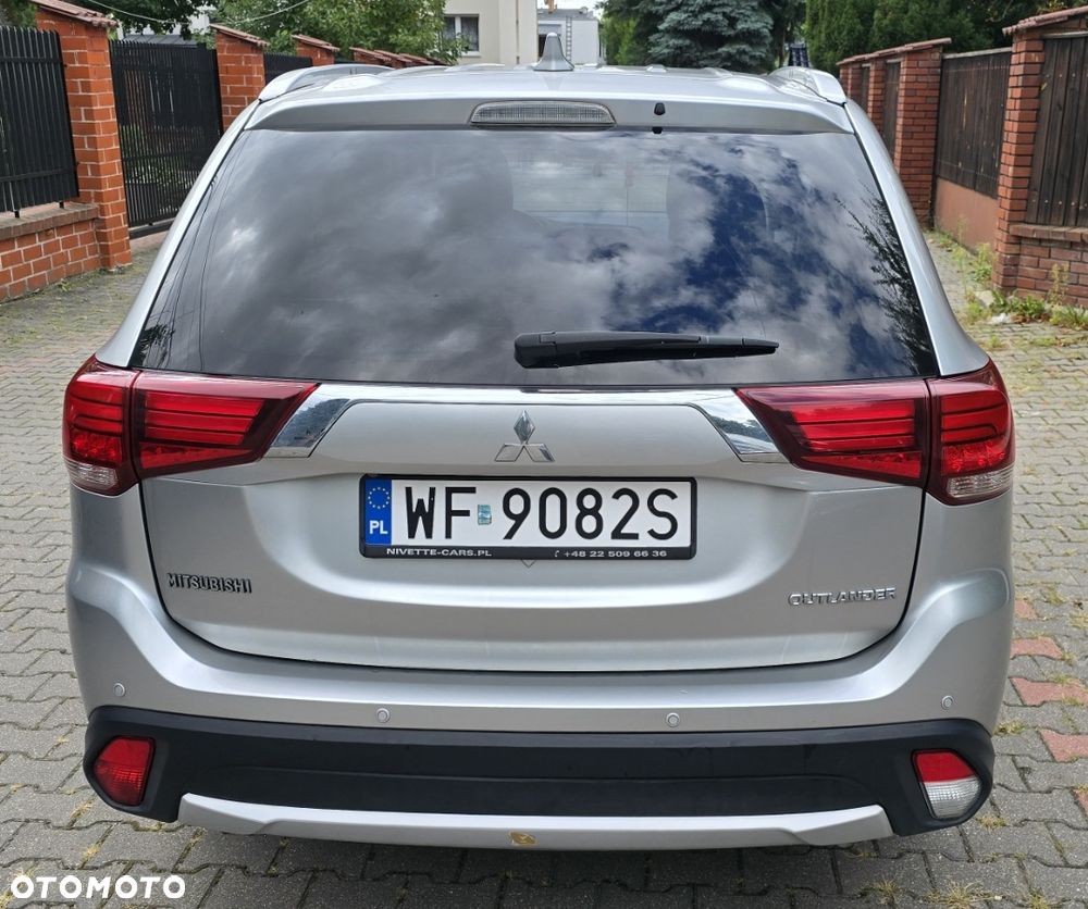 Mitsubishi Outlander - 6