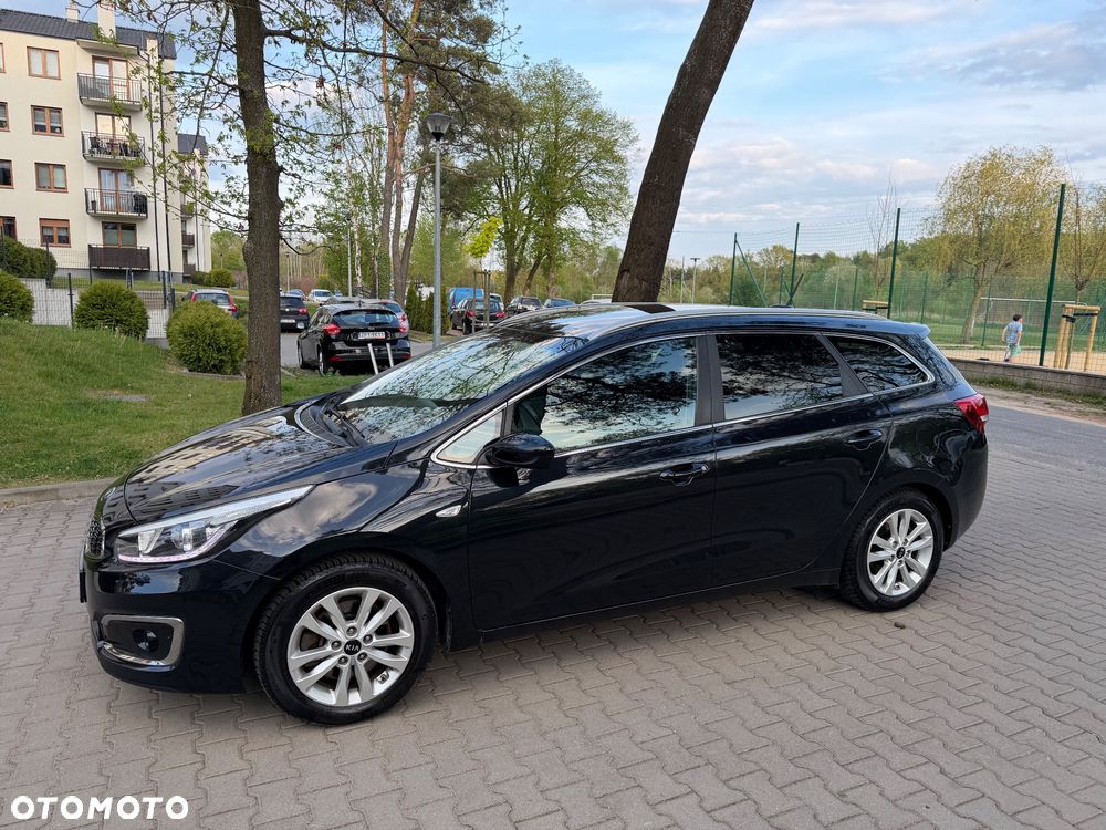 Kia Ceed - 6