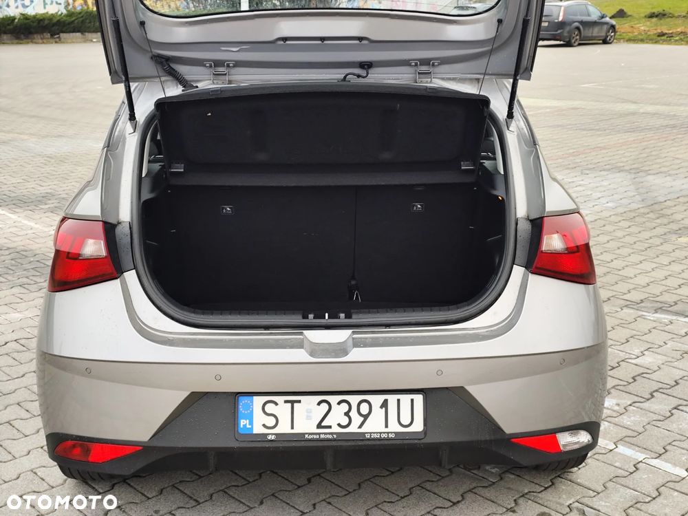 Hyundai i20 1.2 Pure - 14