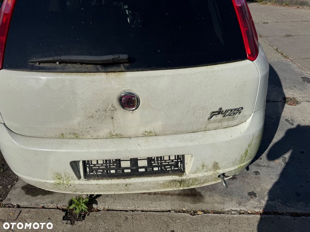 Fiat grande punto  249 biały białe drzwi prawe lewe maska pas przedni lampa lampy przednie tylnie prawa lewa zderzak przód przedni sanki kołyska zderzak tył tylni  pas przedni z chłodnicami - 8