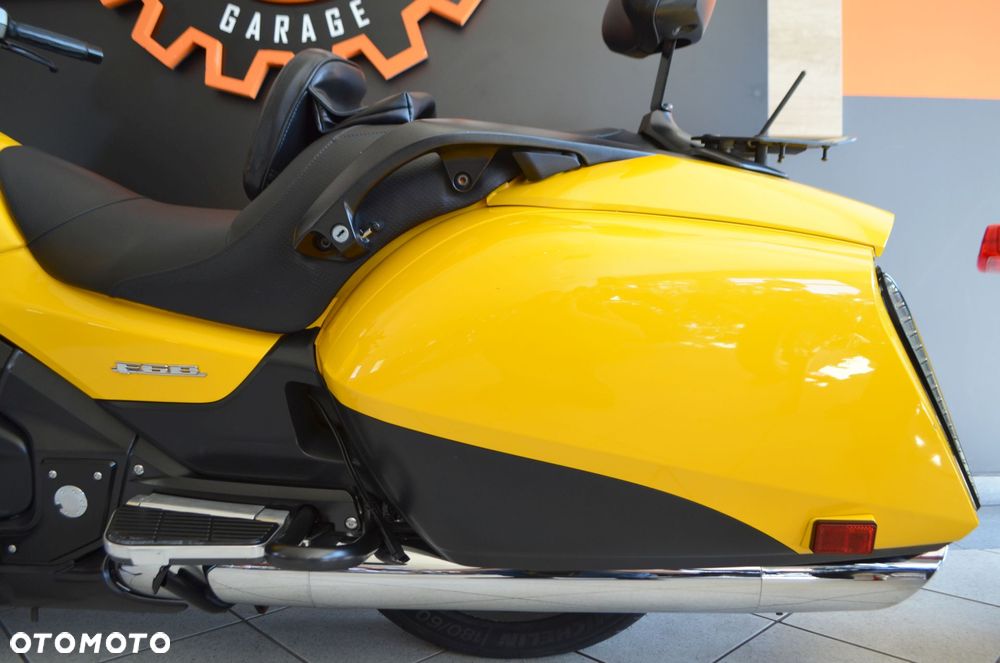 Honda GL - 24