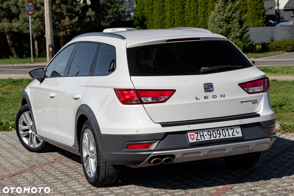 Seat Leon Sportstourer 2.0 TDI Start&Stop 4Drive DSG X-Perience - 12